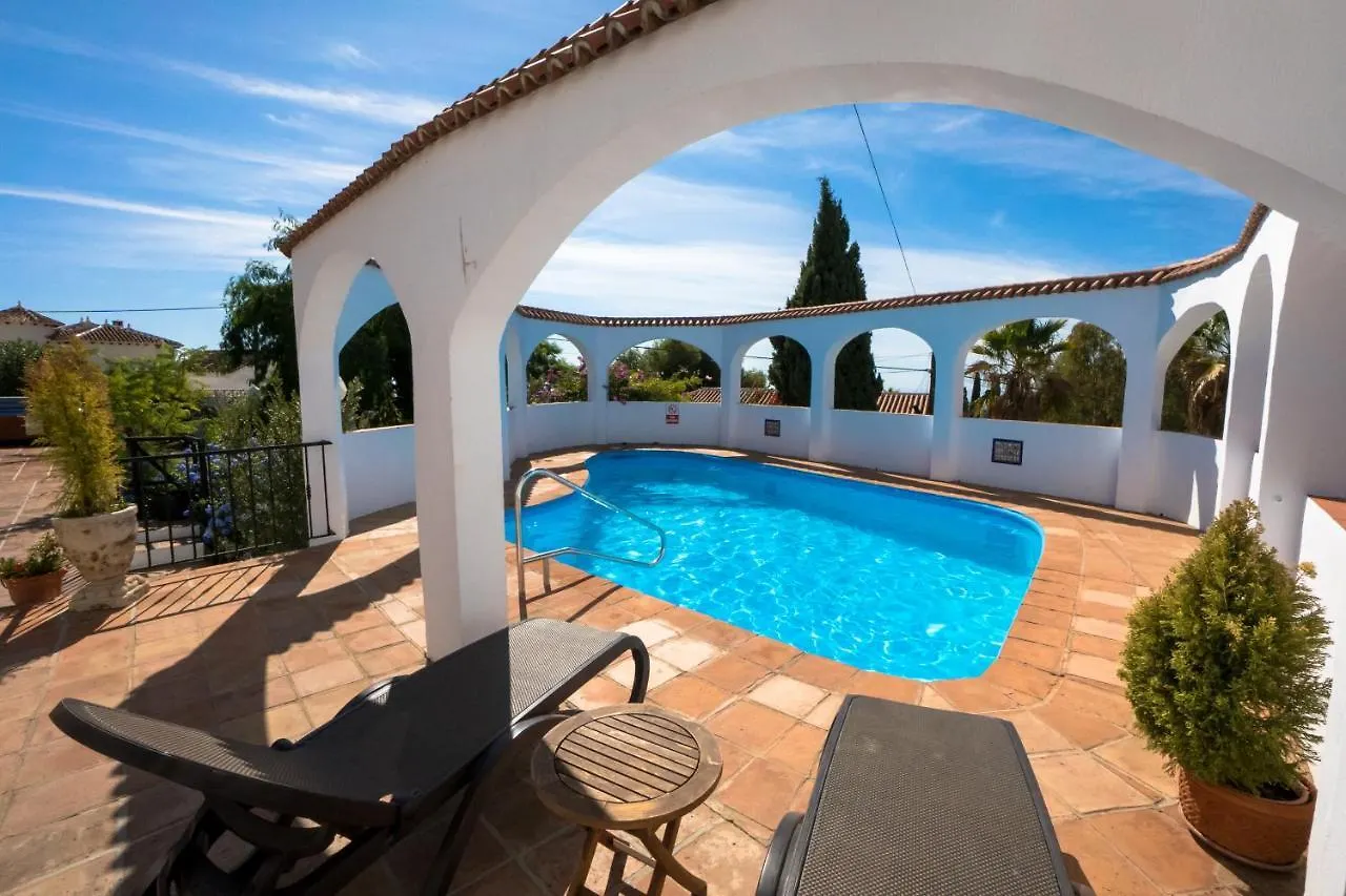 Private Heated Pool, Jacuzzi & 1225M2 Garden In Villa Cipreses Frigiliana Spain
