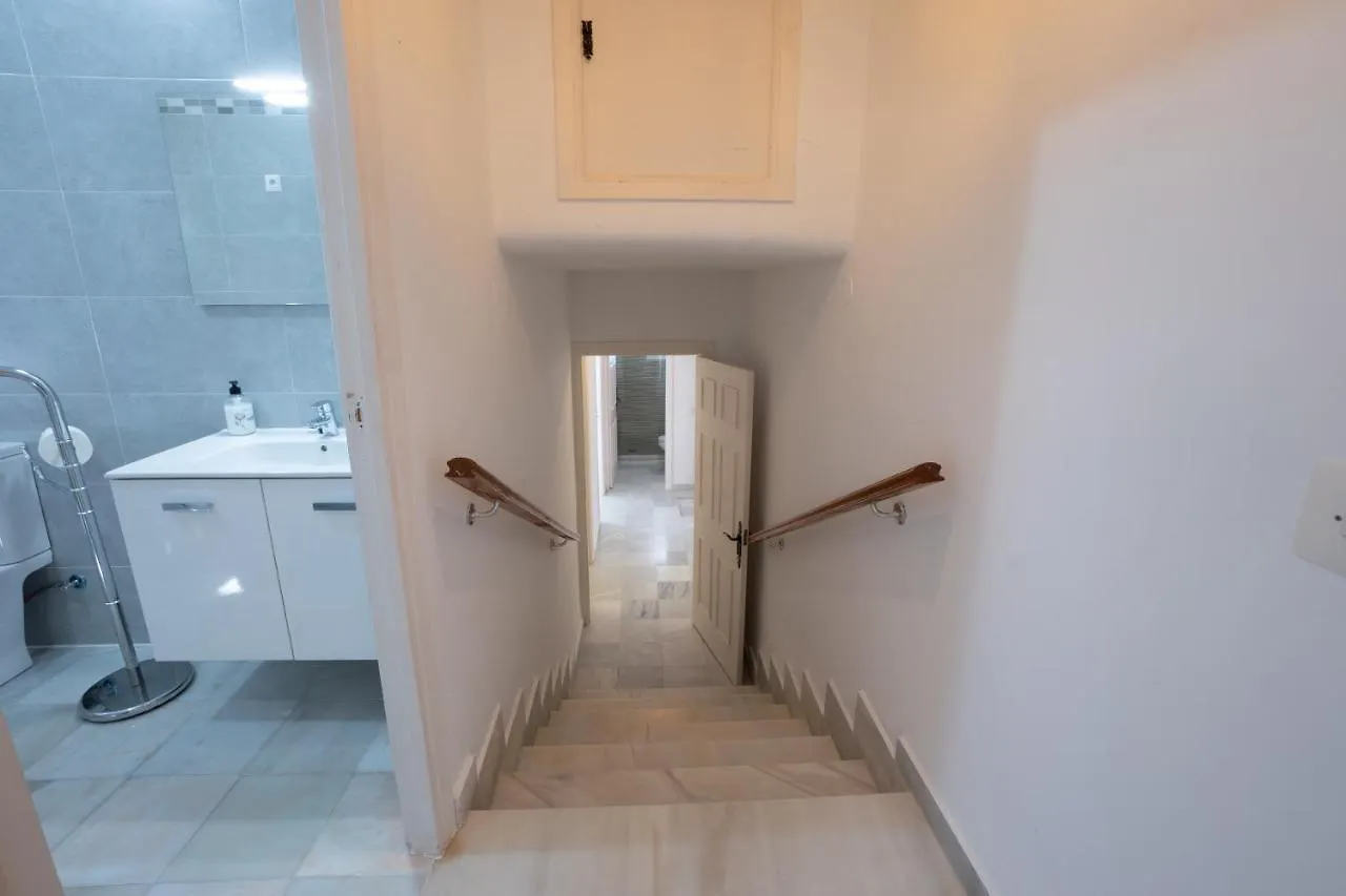 Private Heated Pool, Jacuzzi & 1225M2 Garden In Villa Cipreses Frigiliana