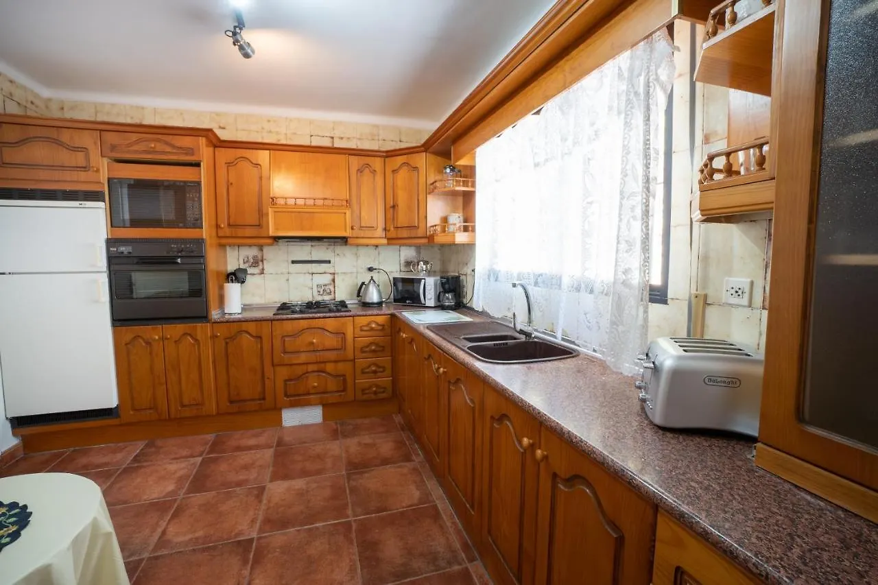 Private Heated Pool, Jacuzzi & 1225M2 Garden In Villa Cipreses Frigiliana