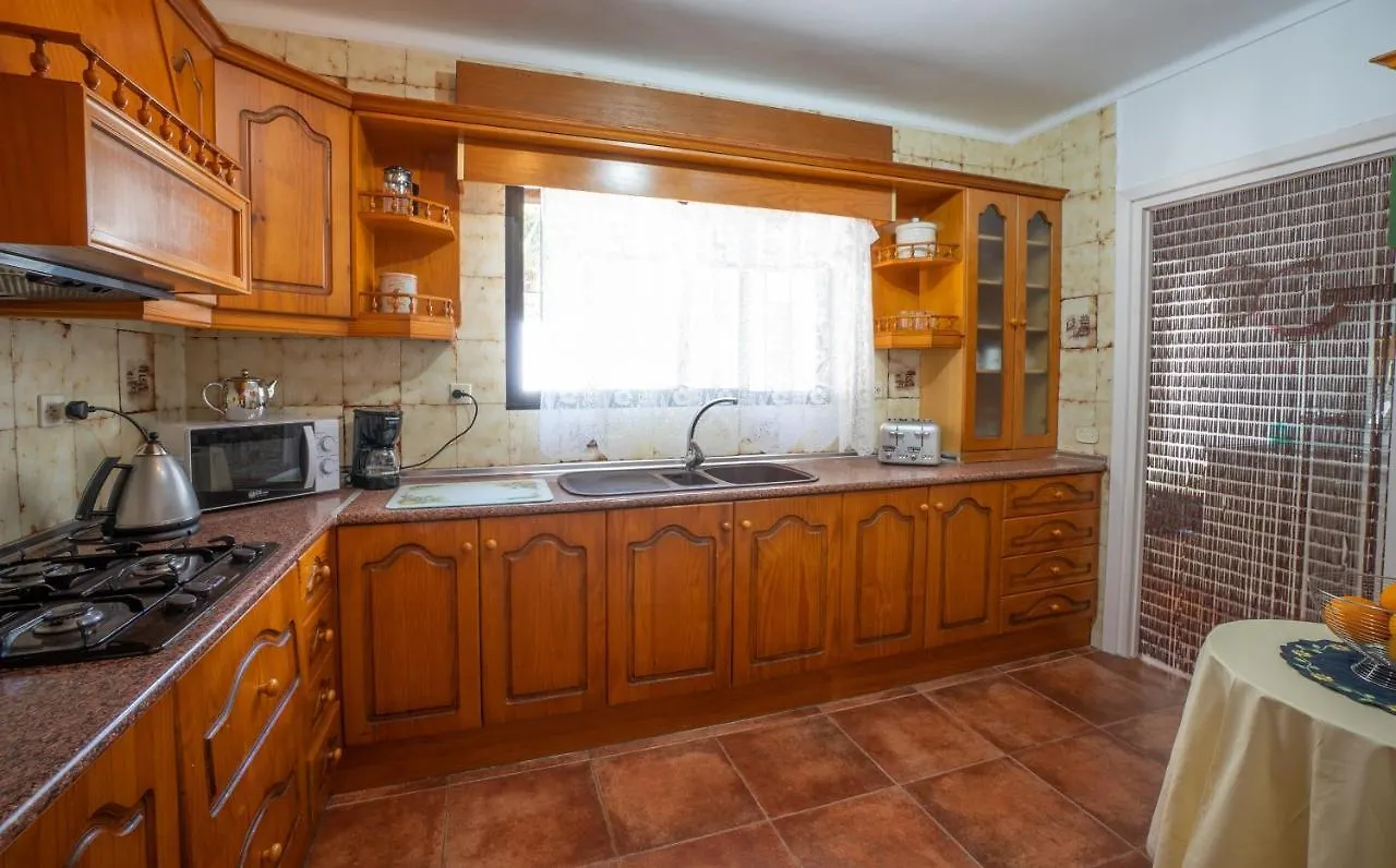 Private Heated Pool, Jacuzzi & 1225M2 Garden In Villa Cipreses Frigiliana