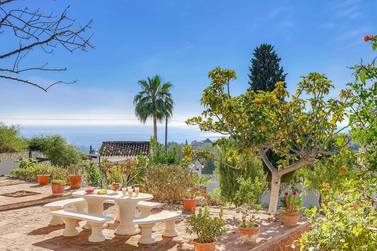 Private Heated Pool, Jacuzzi & 1225M2 Garden In Villa Cipreses Frigiliana Spain