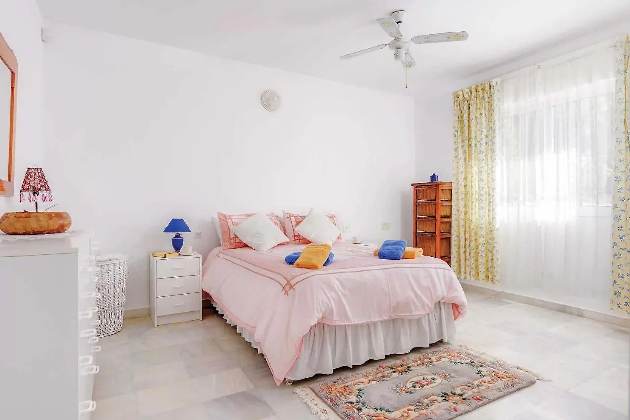 Private Heated Pool, Jacuzzi & 1225M2 Garden In Villa Cipreses Frigiliana Spain