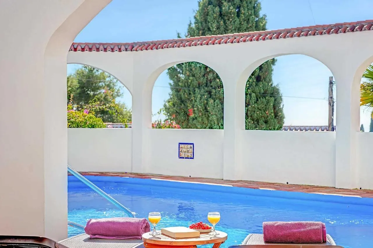 Private Heated Pool, Jacuzzi & 1225M2 Garden In Villa Cipreses Frigiliana